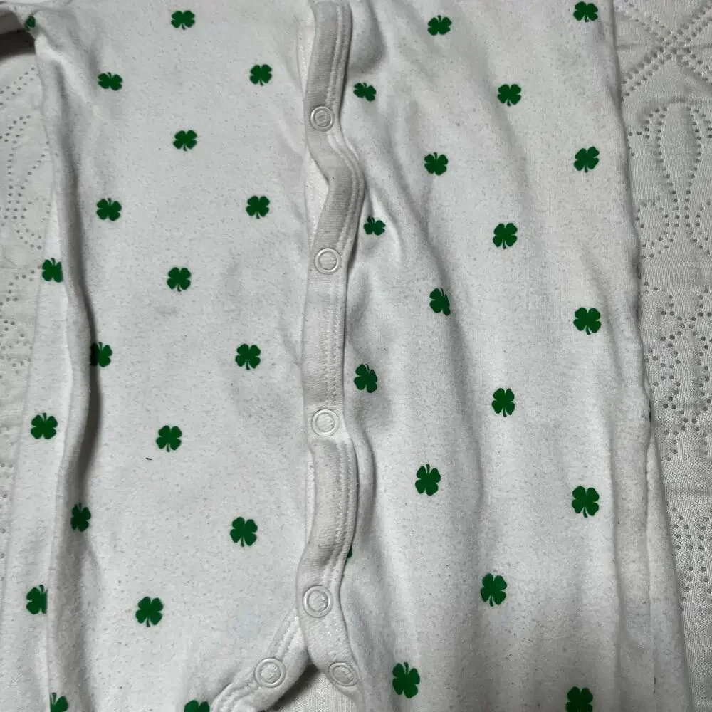 Carter’s Shamrock St Patrick’s Day Sleeper PJs Size 9m